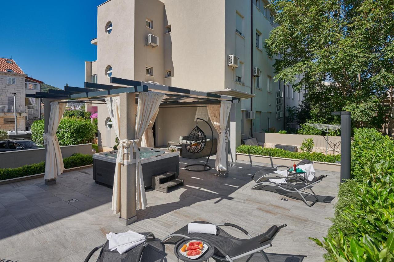 Family Apartment Dubrovnik - Private Jacuzzi Terrace, Private Parking Екстериор снимка