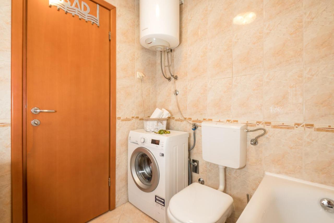 Family Apartment Dubrovnik - Private Jacuzzi Terrace, Private Parking Екстериор снимка
