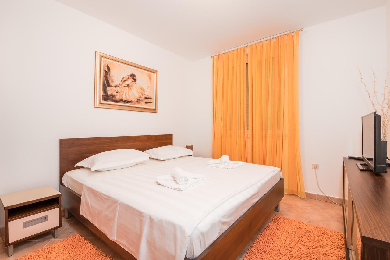Family Apartment Dubrovnik - Private Jacuzzi Terrace, Private Parking Екстериор снимка