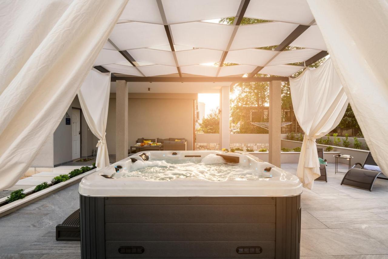 Family Apartment Dubrovnik - Private Jacuzzi Terrace, Private Parking Екстериор снимка